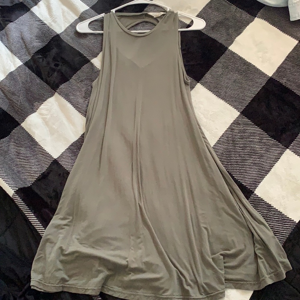 Women’s dress